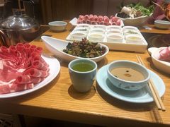 -额尔敦传统涮.冰煮羊火锅(乌兰察布体育场店)