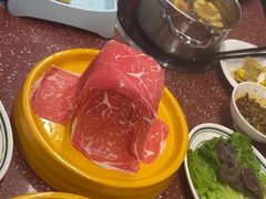 -四囍码头海鲜烧烤自助火锅(外滩南京东路悦荟广场店)
