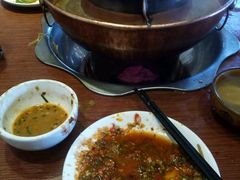 -思阁炭香火锅(学伟鑫城总店)