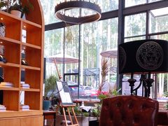 -桉树林A coffee 森林餐厅(三圣乡店)