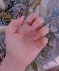 -花系美·美甲美睫精品店