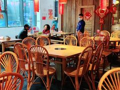 大堂-野山舂·贵州现舂酸汤火锅(鸿通城店)