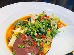 -成都你六姐·牛肉冒菜(城市集市合生汇店)