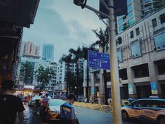 -渝君重庆火锅(嘉宾路店)