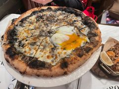 黑松露披萨-IL TEATRO 精品意大利餐厅