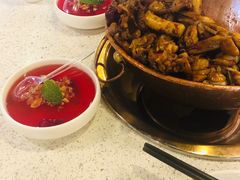 -老佛爷铜炉蛙锅(海岸城店)