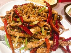 干煸鱿鱼-有位虾匠·手工土菜小馆(市北店)