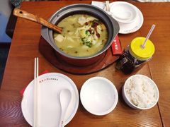 -周鱼小馆石锅酸菜鱼(活力汇店)