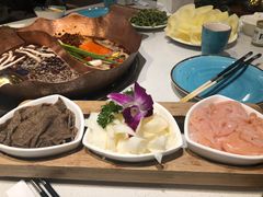 -墨居上隐·院子里火锅(峨眉店)
