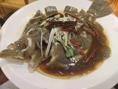 -青瓦餐厅·生鱼片·韩园烤肉(西塔店)