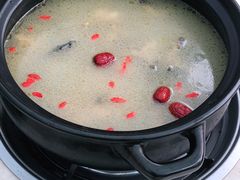 -蘑统田下·野生菌火锅