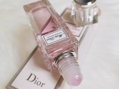 -Dior迪奥(上海世茂广场店)