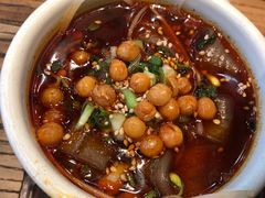-成都你六姐·牛肉冒菜(上海环宇荟店)