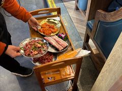 -明洞阿姨·韩式酱蟹烤肉·创意料理(三元桥店)