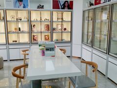 -潘多拉眼镜·蔡司依视路明月(潘家园店)