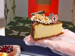 -HOT CRUSH趁热集合·现烤面包(上海环球港店)