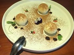 三个蘑菇-鹿萤季·营地小馆(皇后公园店)