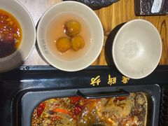 -老牌坊云南鱼豆花火锅(爱建店)