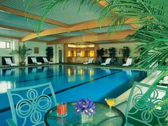 泳池-月亮河温泉度假酒店