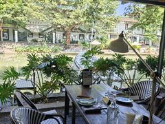 -喜洲吧·江畔老船厂·庭院餐厅(喜临院店)