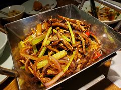 干锅香煸茶树菇-弄堂里·寻味杭州(湖滨银泰in77C区店)