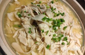 Bright Kitchen Crisp Bamboo Shoots