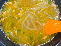 牛肉粉丝汤-大龙汤包