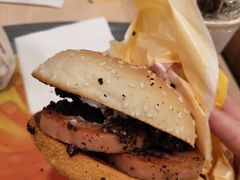 给利奥餐肉堡-麦当劳(厦门梧村店)
