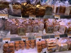 -巴黎贝甜(大宁国际商业广场店)