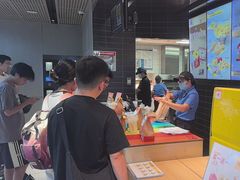 -麦当劳(中二横路店)
