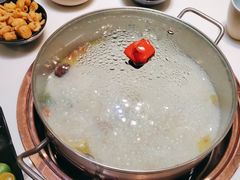-洪氏嗨捞·猪肚鸡火锅(阳光天地店)