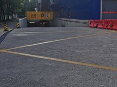 -宜家家居（上海徐汇商场店）-停车场