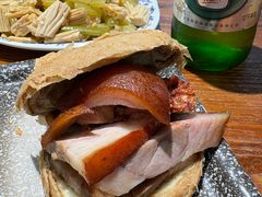 -老天桥酱肉烧饼夹肘子(天桥店)