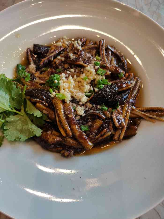 淮扬春饭店-"这家店离单位不太远,平时都是路过从来没进.