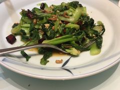 蒜蓉鸡毛菜-新海渔港·胶东海鲜家常菜·家宴(奥体中心店)