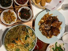 酱香拼盘（中）-红樱桃·欢乐餐厅(太原里店)
