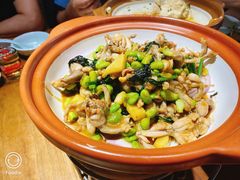 -头上红煨盐鸡乡村食府