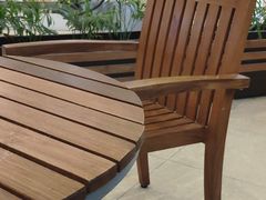 露天位-星巴克臻选(莘庄仲盛店)