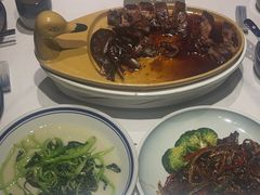 -八府香鸭·啫啫煲(华山路店)