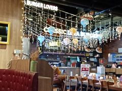 -拉亚汉堡经典餐厅(商城路店)