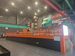 -极限PLAY运动娱乐新世界·团建派对表演休闲馆·室内高空游乐园