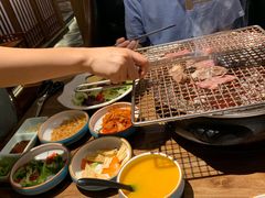 -明洞阿姨·韩式酱蟹烤肉·创意料理(三元桥店)