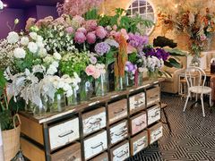 -FLOVIE FLORIST CAFE