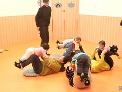 -小门牙好性格托育(北外滩中心)