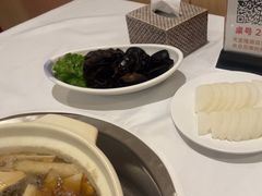 -天宜隆蘑菇宴火锅(石景山旗舰店)