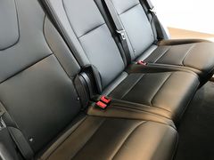 -TESLA 特斯拉(上海太古汇体验店)