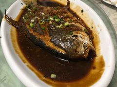 红烧鲳鱼-海月湾海景餐厅( 嵊泗本地老字号店)