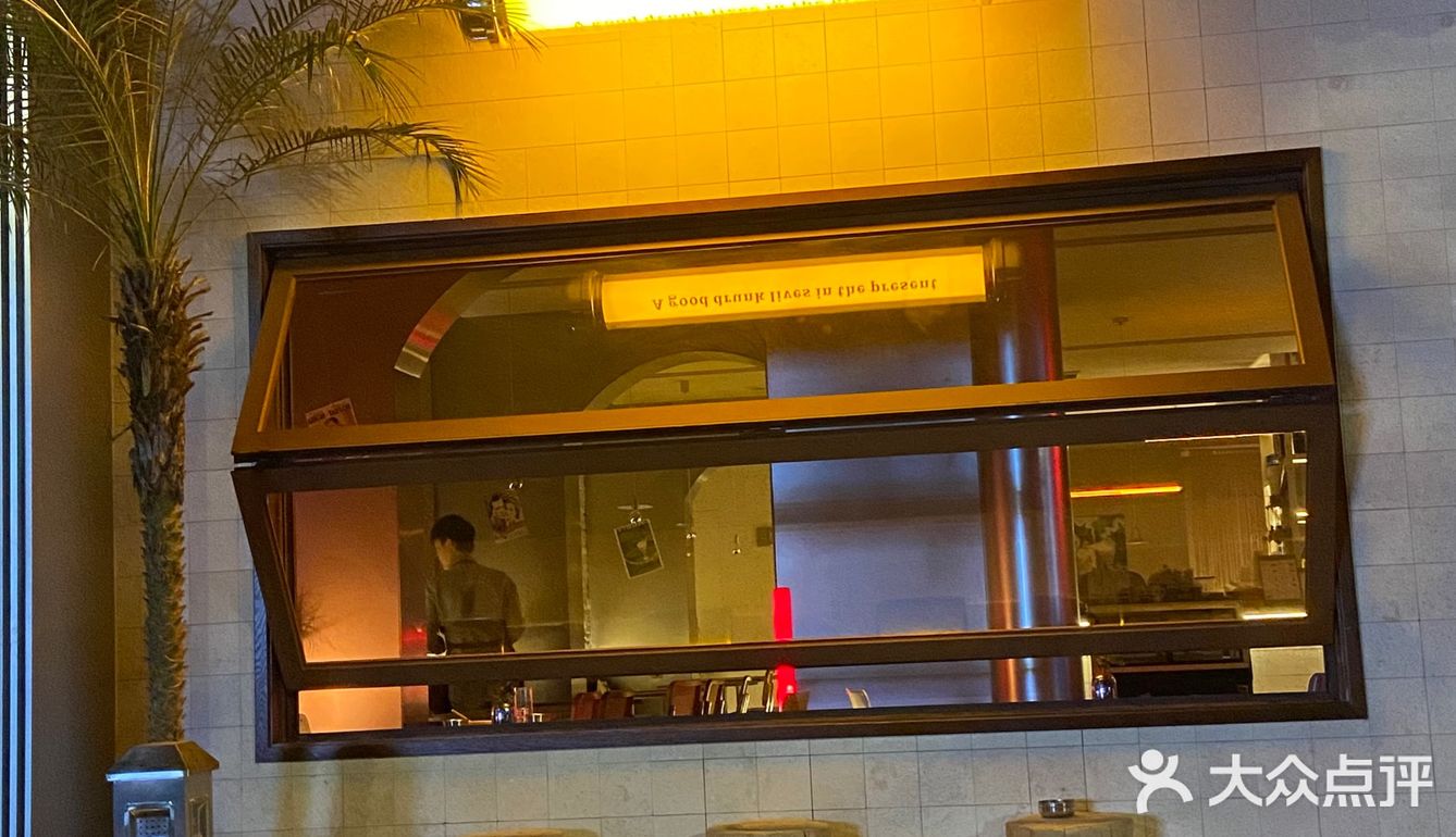 重庆Plmm快去打卡📷这家氛围餐酒吧🍷