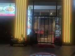 -肥肥虾庄·金牌油焖大虾(汉街SKP店)