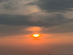 -巴陵广场
